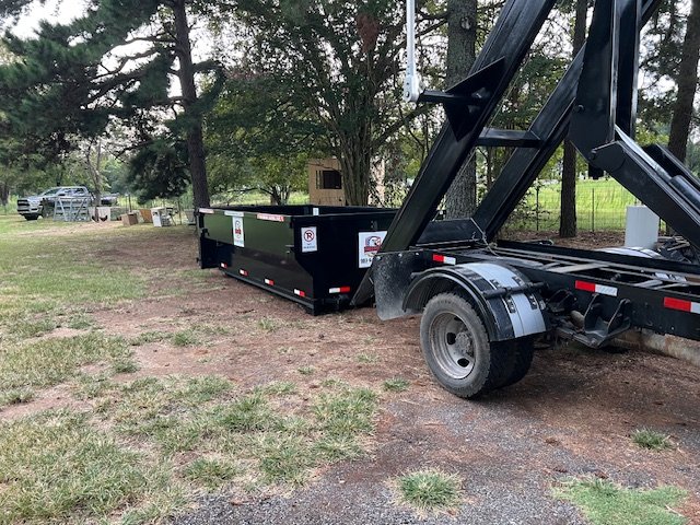 April Yard Overhauls: Use a 15 Yard Roll Off Dumpster